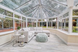 Day Room- click for photo gallery
